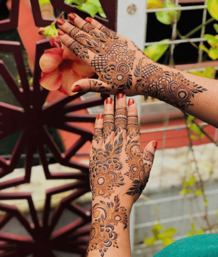 Mehendi Artist in Vadodara, Bridal mehndi in Vadodara, Mehendi artist near me Vadodara, Bridal mehndi design Vadodara, Mehendi designer Vadodara,