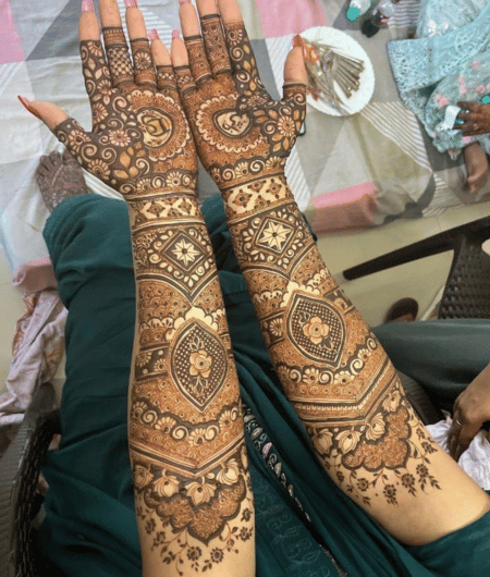 Mehendi Artist in Petlad, Bridal mehndi in Petlad, Mehendi artist near me Petlad, Bridal mehndi design Petlad, Mehendi designer Petlad,